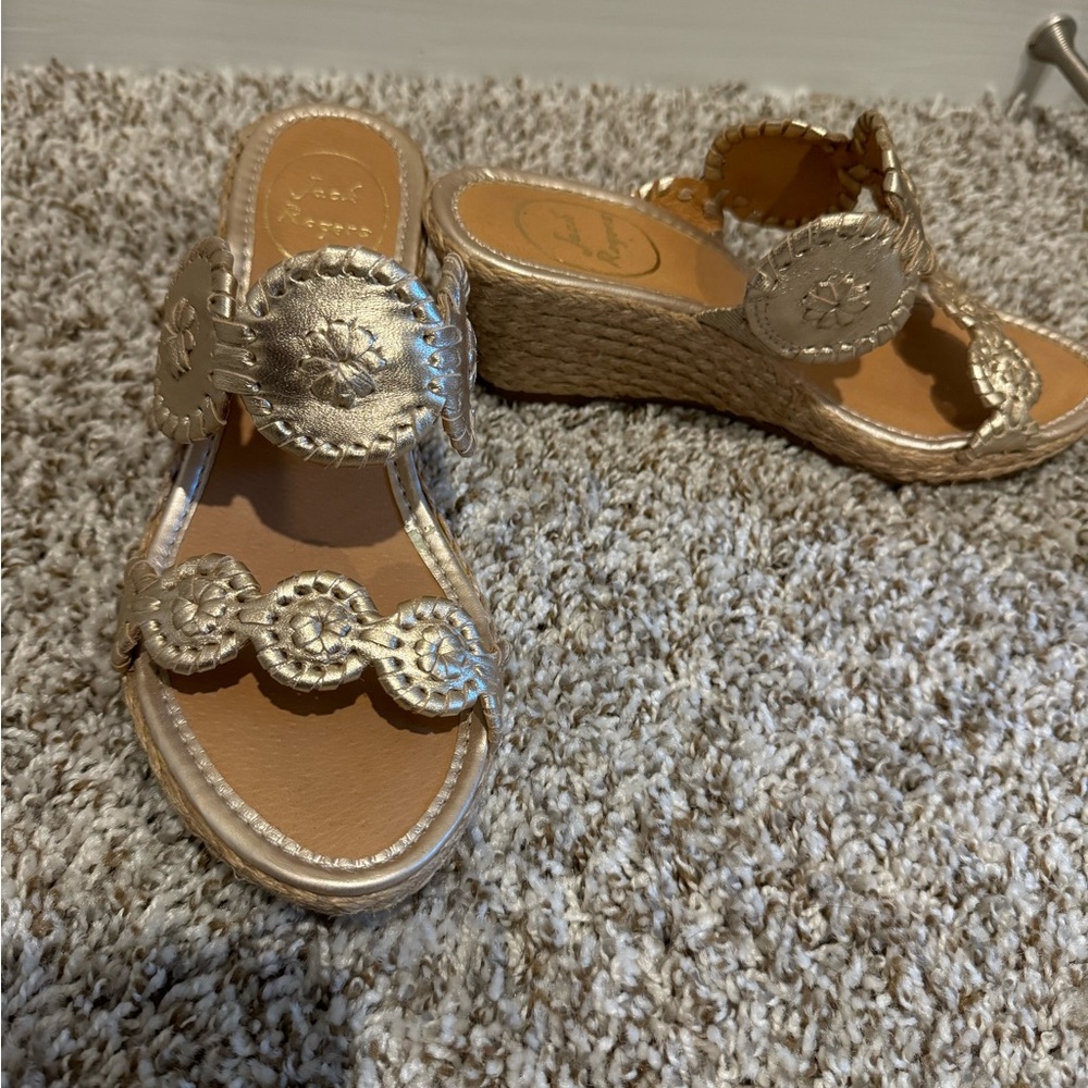Jack Rodger’s short wedge shoes